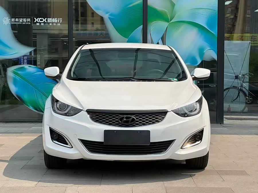 Hyundai Elantra