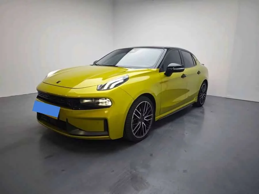 Lynk & Co 03