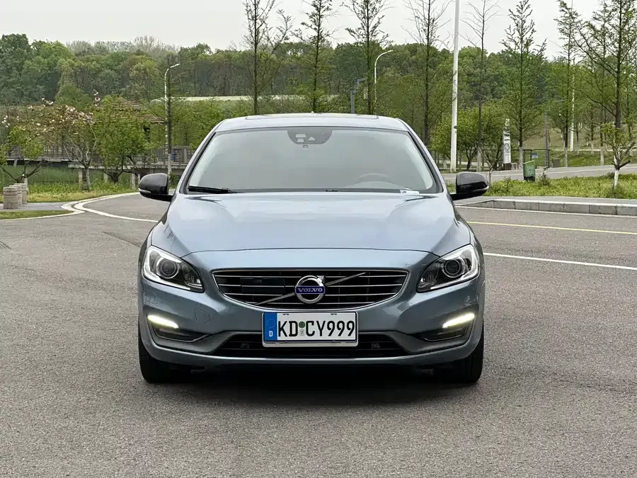 Volvo S60