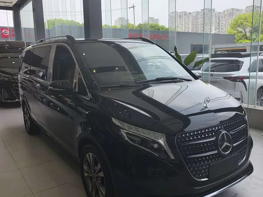 Mercedes Benz Class V