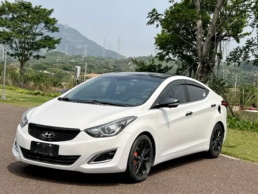 Hyundai Elantra