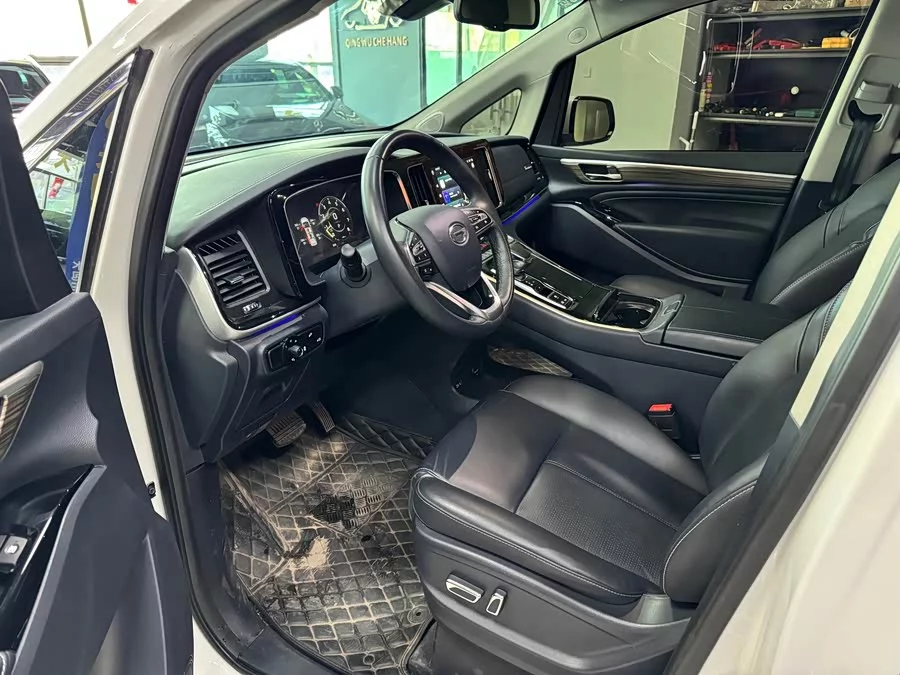 GAC Trumpchi M8