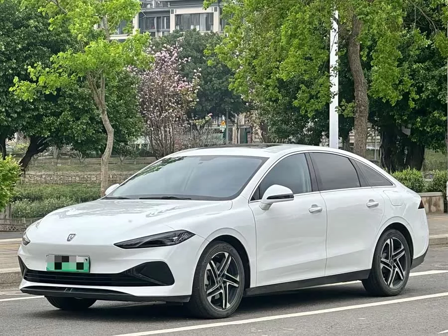 Roewe D7