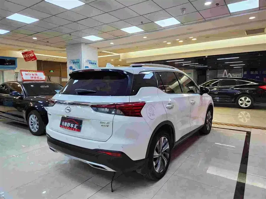 GAC Trumpchi GS4
