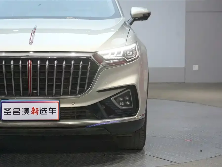 Hongqi HS5