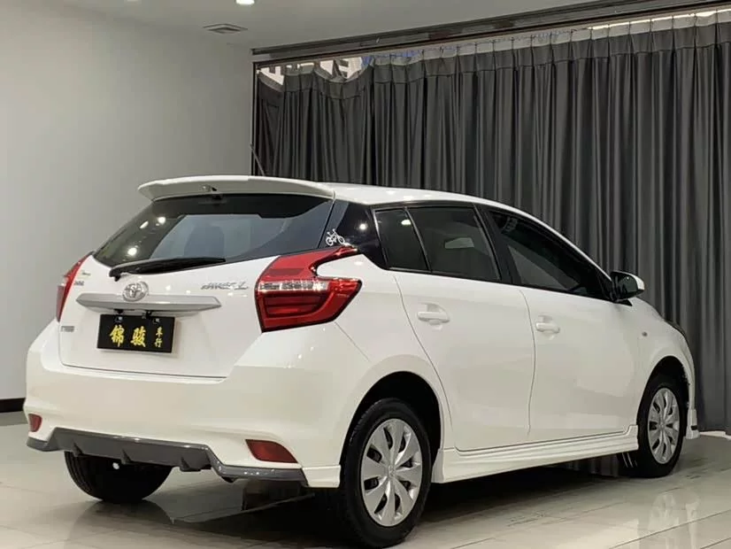 Toyota YARiS L