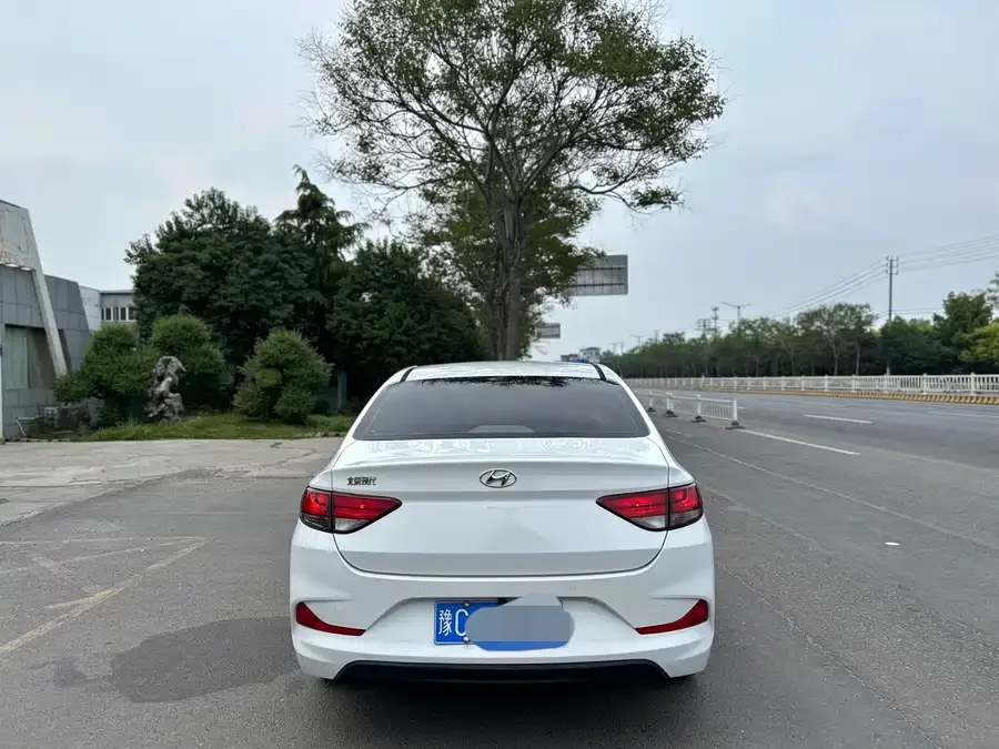 Hyundai Elantra / Celesta