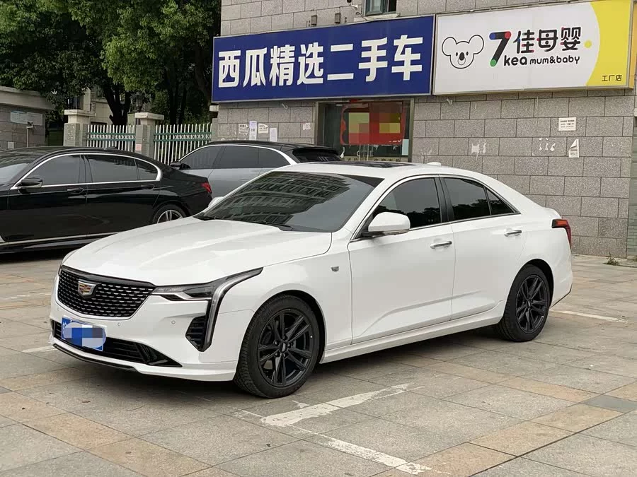 Cadillac CT4