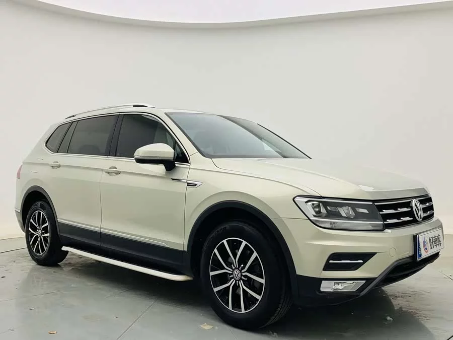Volkswagen Tiguan L