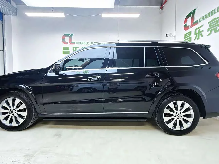Mercedes Benz GLS