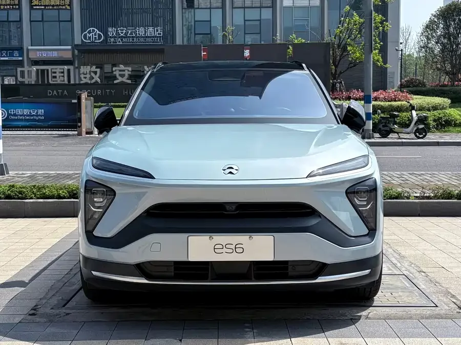 NIO ES6