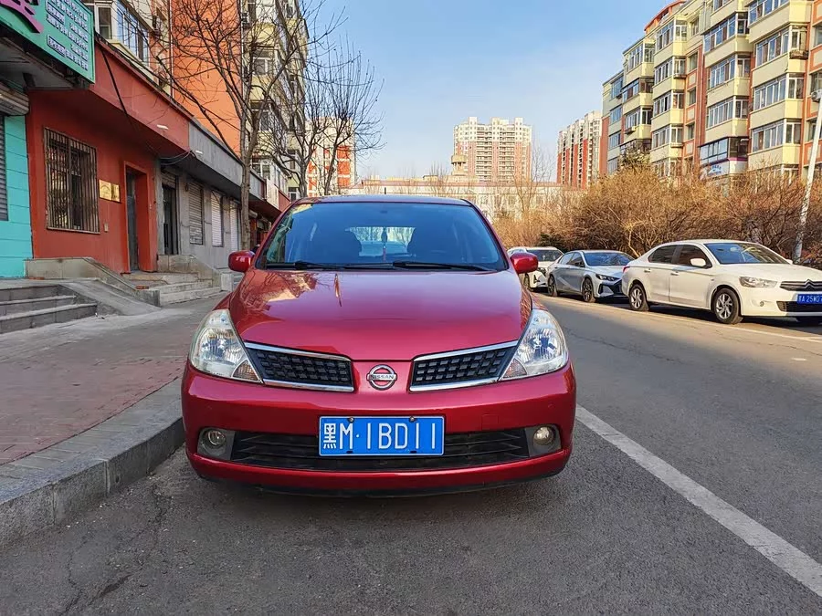 Nissan Tiida