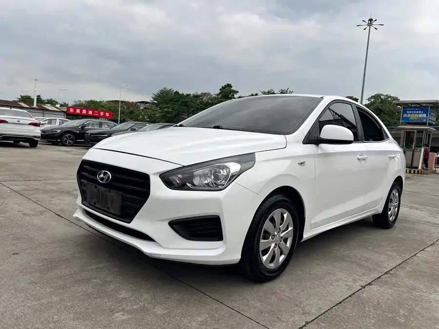 Hyundai Rena