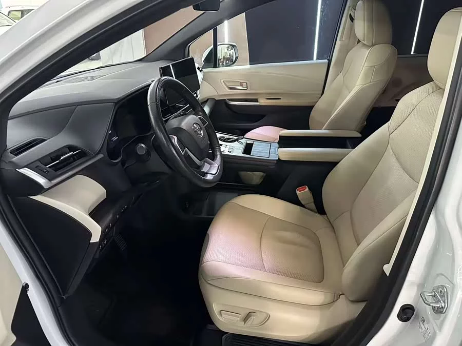 Toyota Granvia