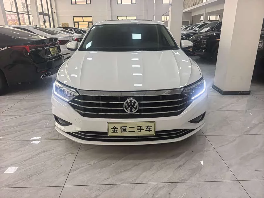 Volkswagen Sagitar