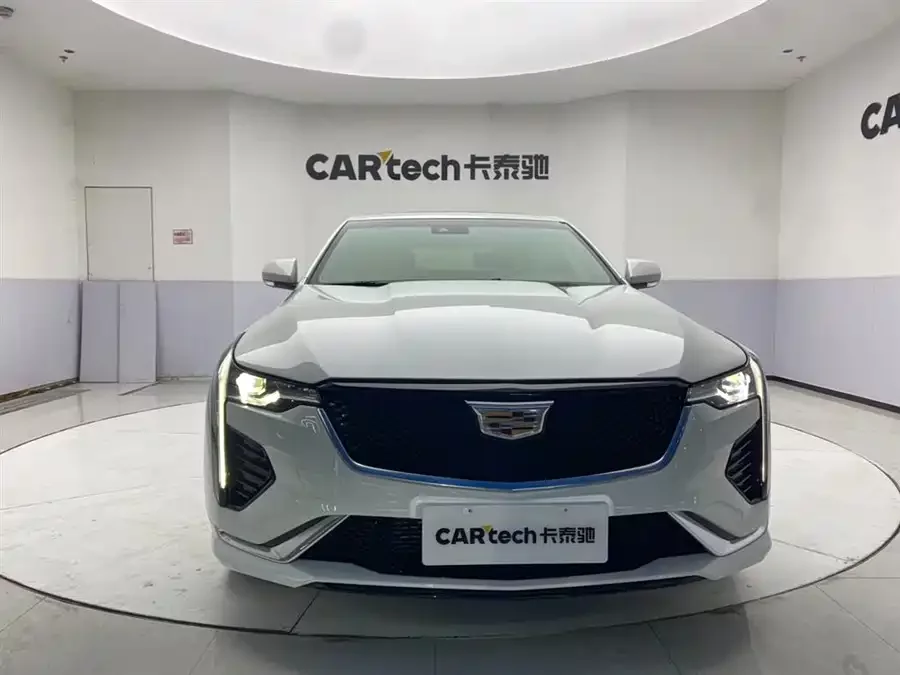 Cadillac CT4
