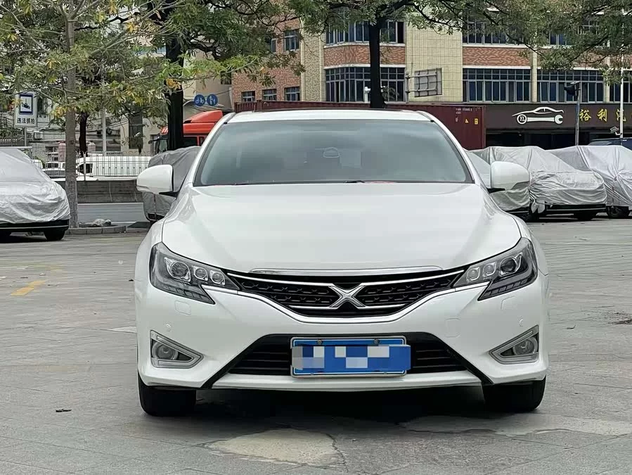 Toyota Reiz