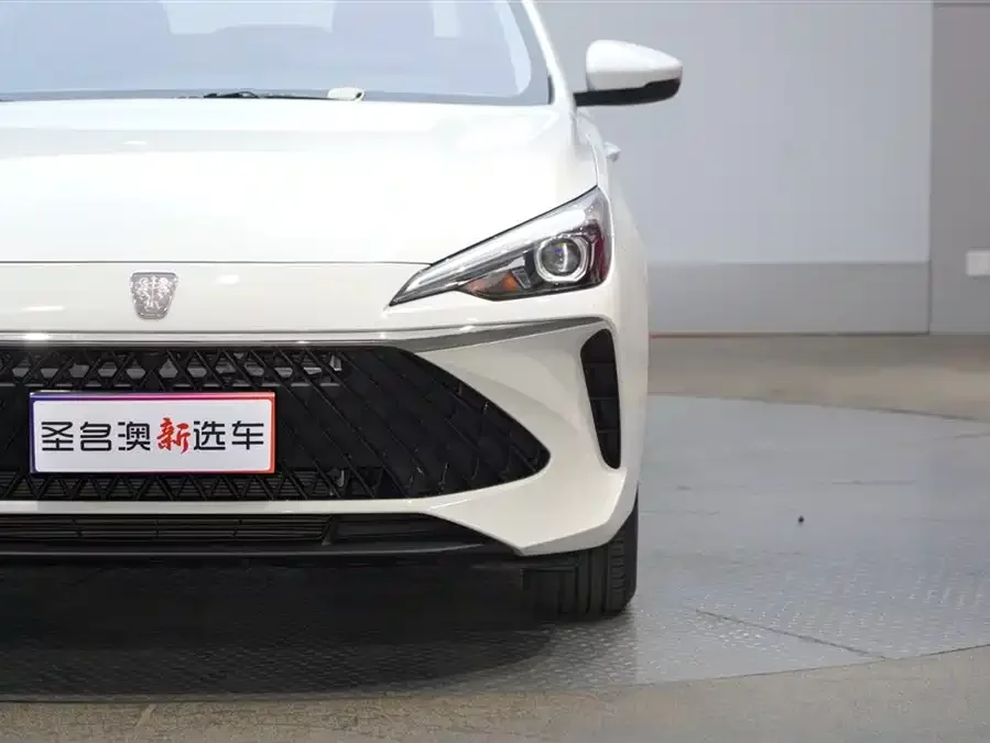 Roewe i5
