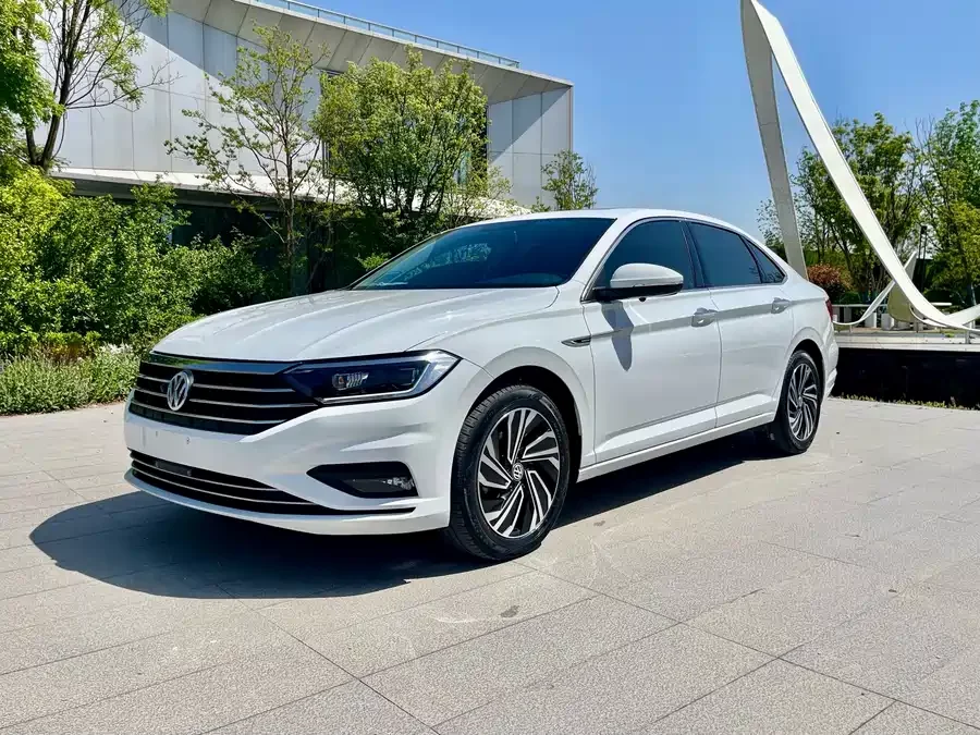Volkswagen Sagitar