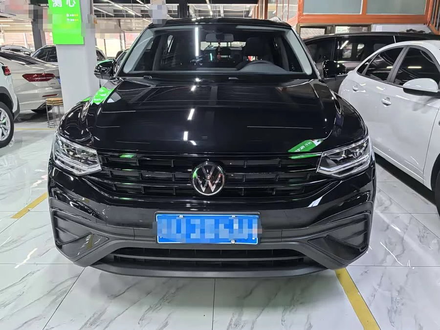 Volkswagen Tiguan L