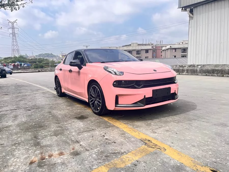 Lynk & Co 03