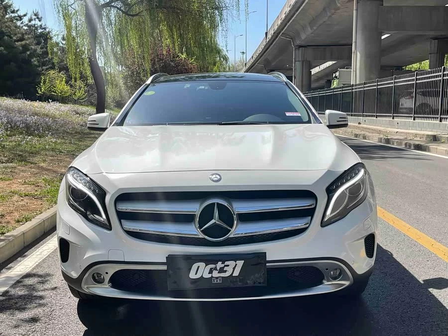 Mercedes Benz GLA