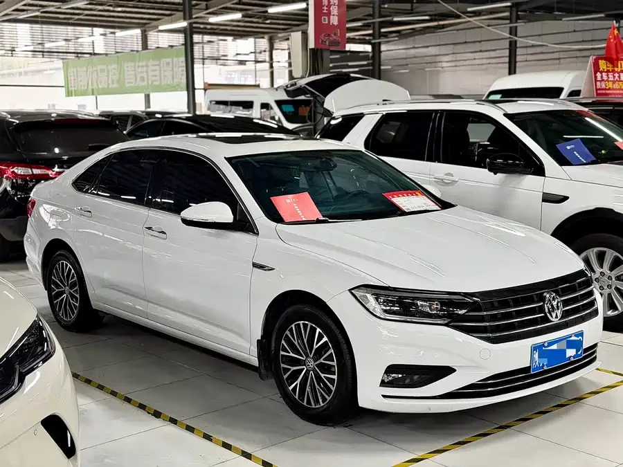 Volkswagen Sagitar