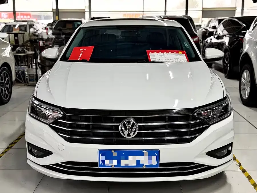 Volkswagen Sagitar