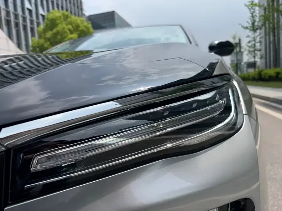 Hongqi H5