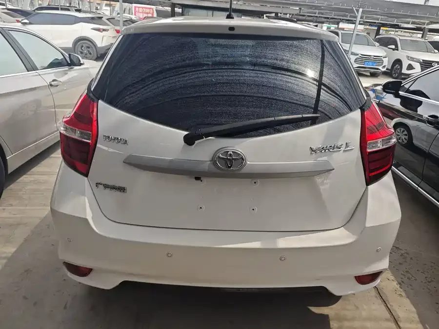 Toyota YARiS L