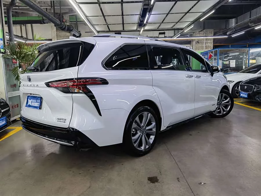 Toyota SIENNA