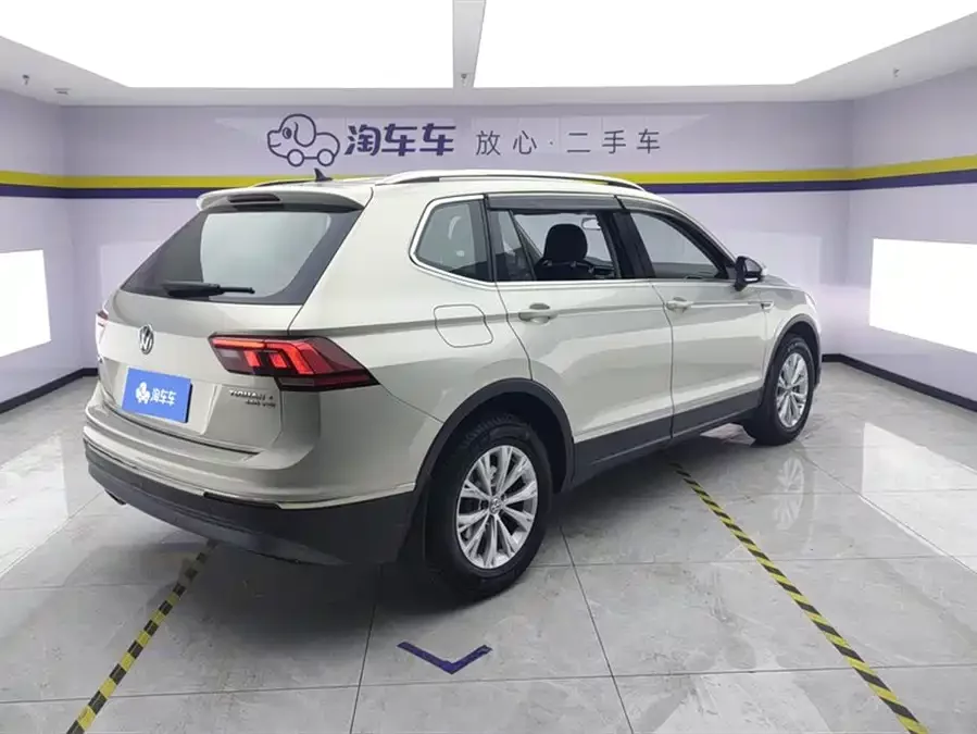 Volkswagen Tiguan L