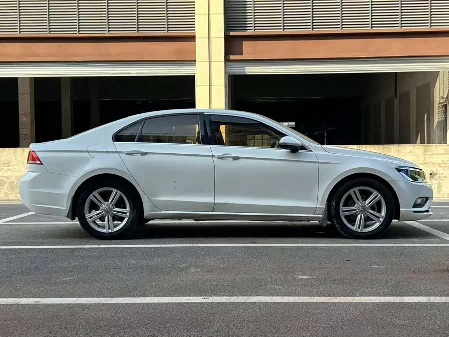 Volkswagen Lingdu