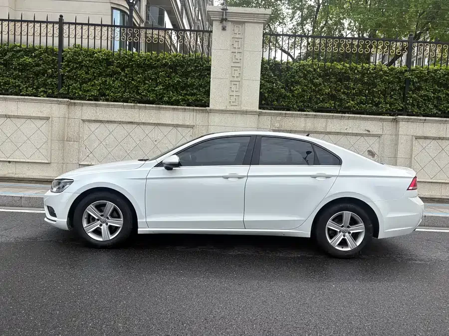 Volkswagen Lingdu