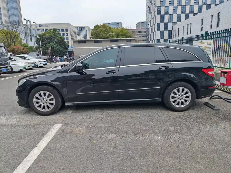 Mercedes Benz R-rated