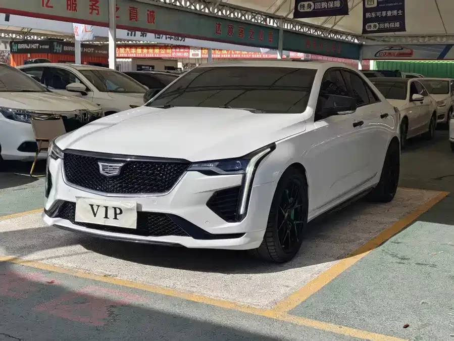 Cadillac CT4