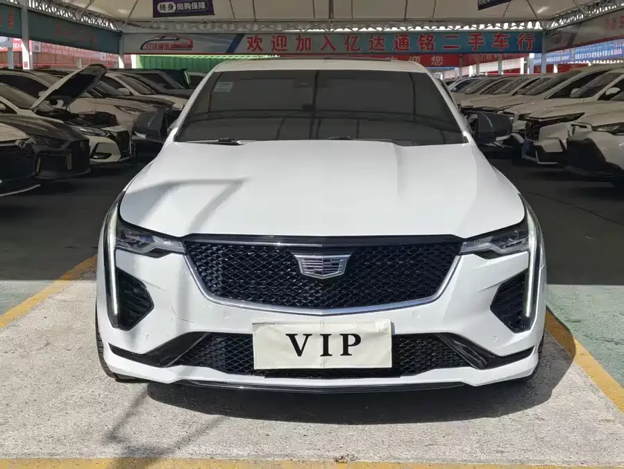 Cadillac CT4