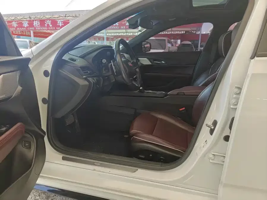 Cadillac CT4