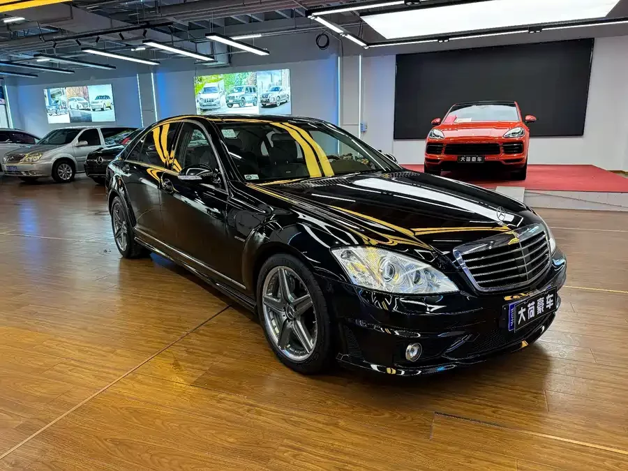 Mercedes Benz S-Class AMG