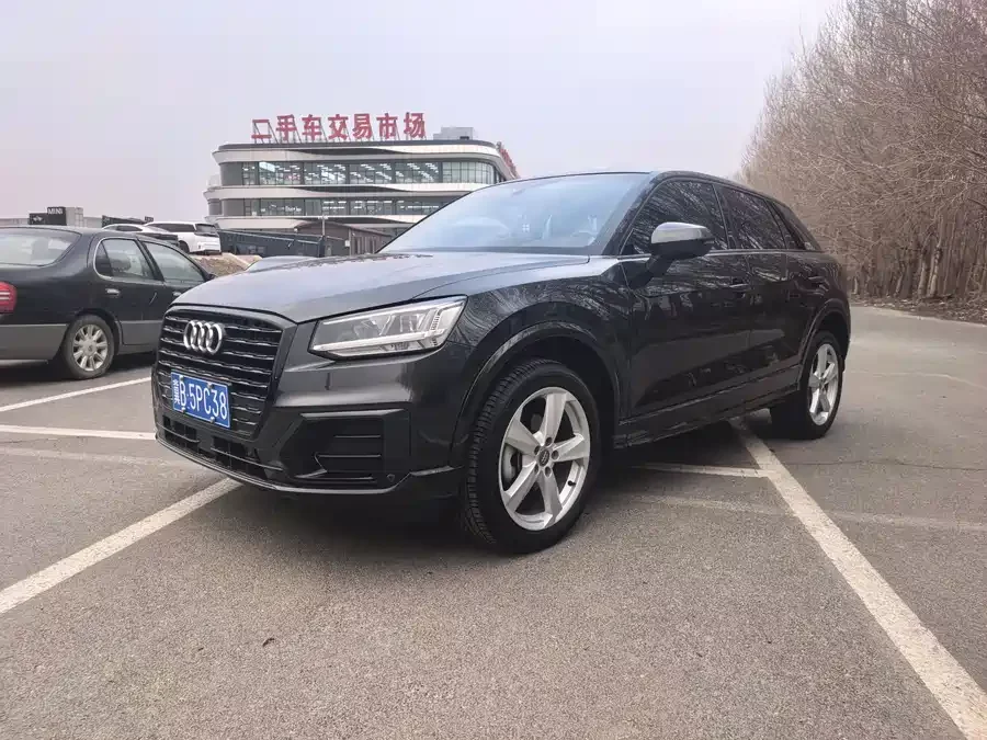 Audi Q2L