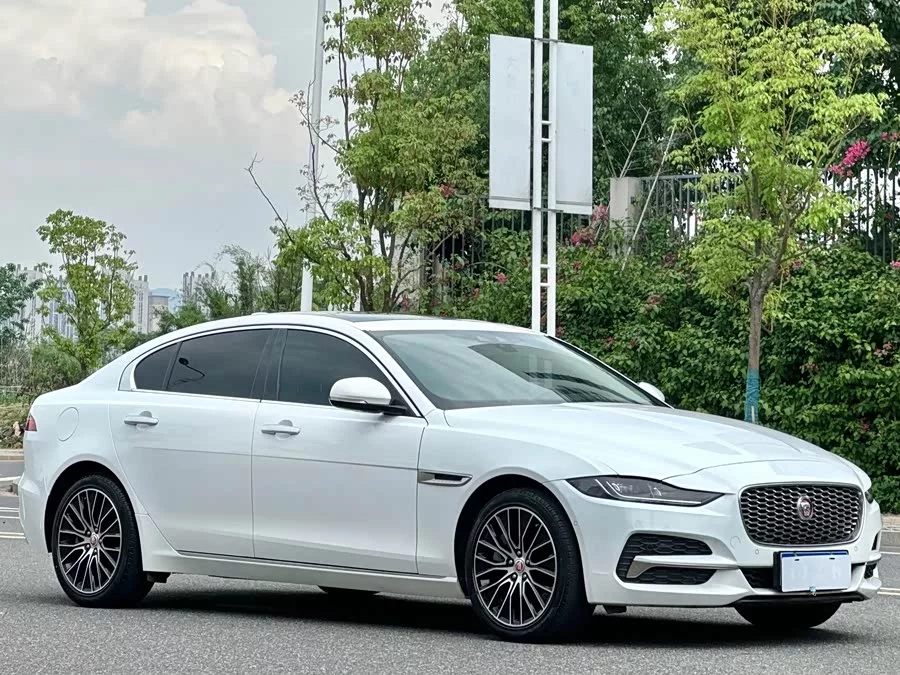 Jaguar XEL
