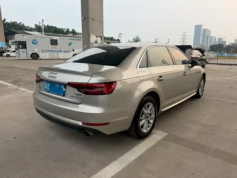 Audi A4L
