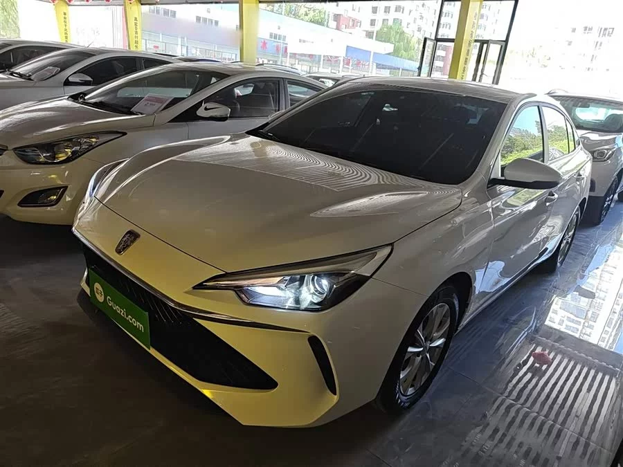 Roewe i5
