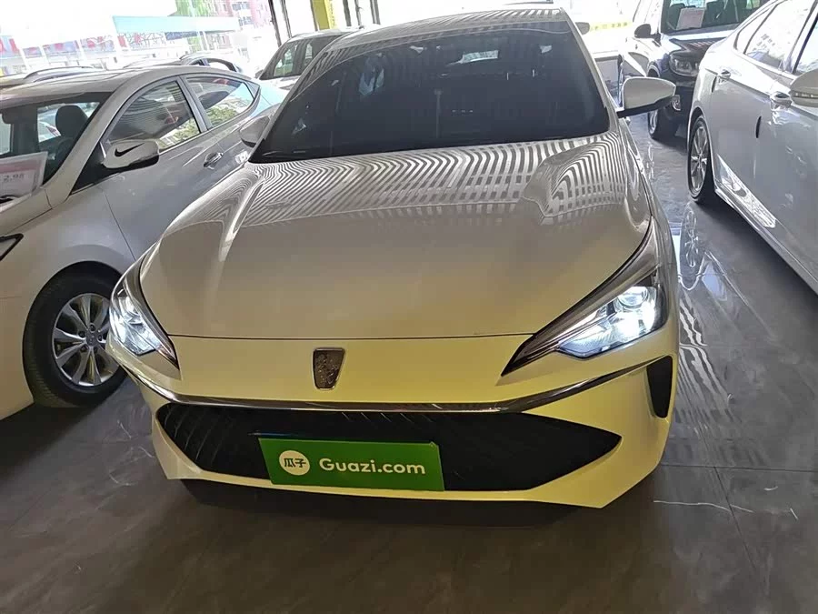 Roewe i5
