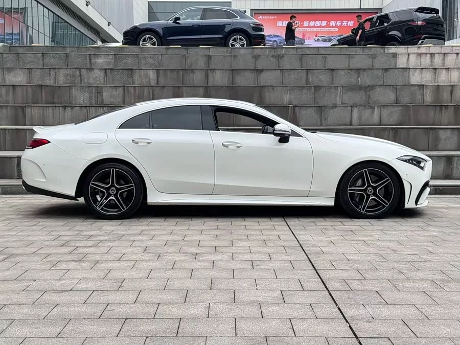 Mercedes Benz CLS