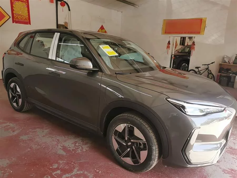 Geely Galaxy E5