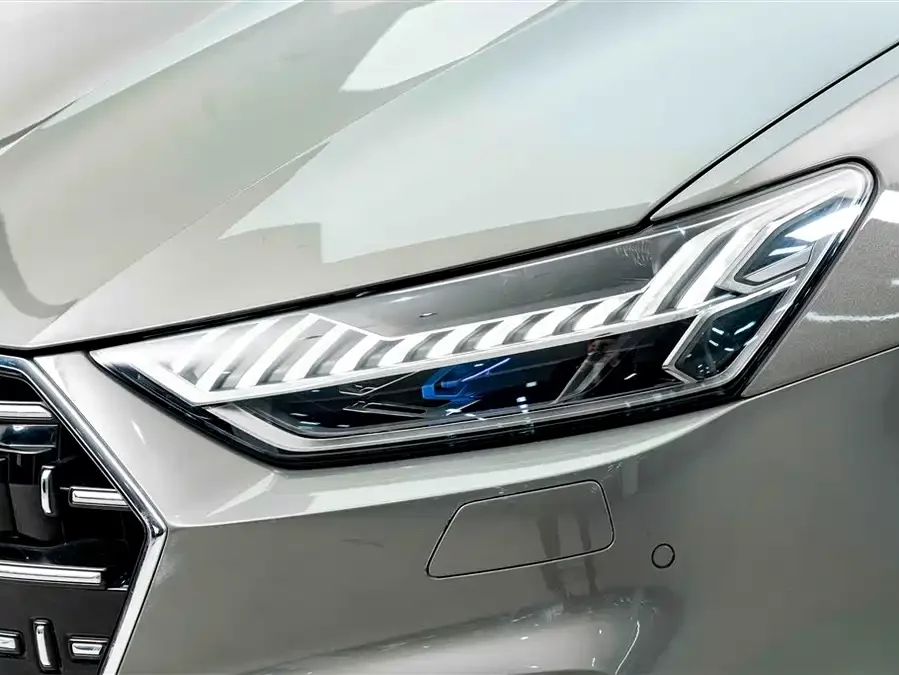Audi A7L