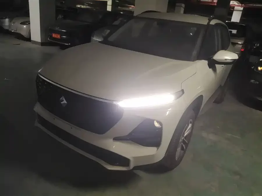 Baojun RS-3