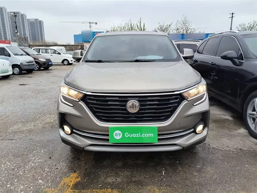 Dongfeng Fengxing T5