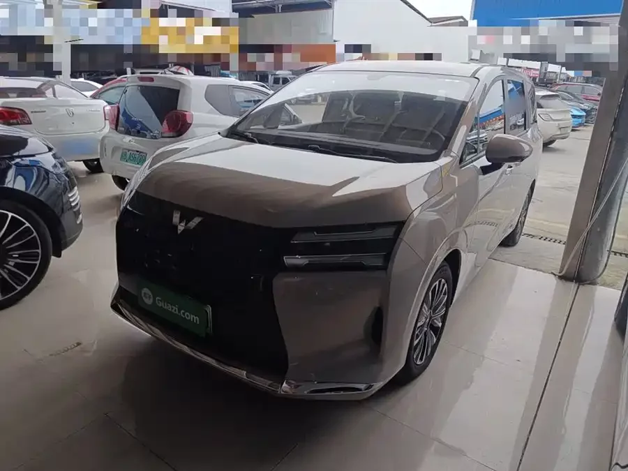 Wuling Starlight 730 New Energy